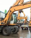 construction-equipment-wheel-excavatorLIEBHERR-A900C-1_big-17010312241318507200.jpg